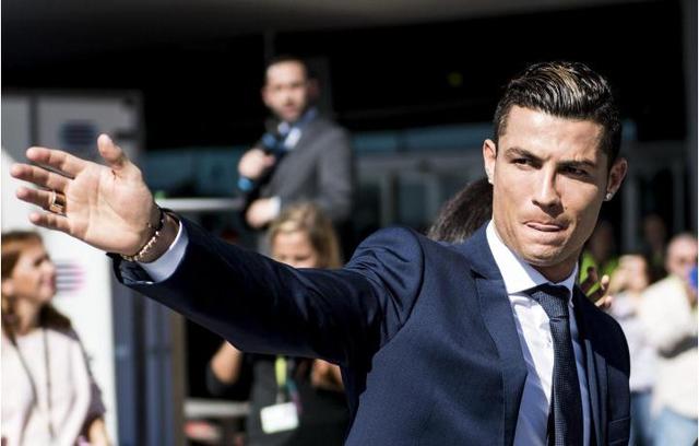 哈登的巅峰数据和实力，当年被低估了，他值得多一个MVP？（哈登巅峰被低估？数据与实力证明他本该再拿一座MVP）