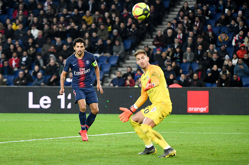 紧急！皇马0-2惨败引发高层震怒，阿隆索命悬一线，曼城大战或成生死战（突发：皇马两球落败惹恼高层，阿隆索帅位告急，对阵曼城恐成生死局）