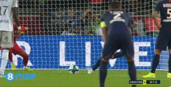 欧冠92年改制后戴帽数前10：梅西、C罗8次第1，姆巴佩5次第4（自1992年欧冠改制以来戴帽次数前十：梅西、C罗8次并列第一，姆巴佩5次列第4）