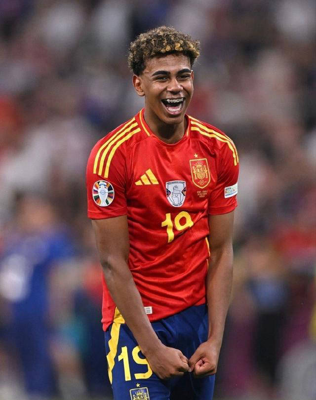 克鲁伊维特四子：我的心属于荷兰，若有天被荷兰征召就太棒了（克鲁伊维特四子：心向荷兰，盼获橙衣军团召唤）