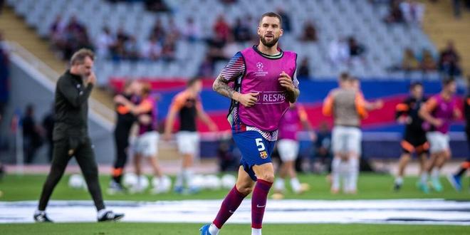 朴智星：弗爵爷擅长在更衣室使用“吹风机”，我不适合当教练（朴智星：弗格森更衣室“吹风机”威力十足，我并不适合执教）