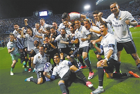 足球世界杯官方公布首批裁判名单，引发讨论（世界杯官宣首批裁判名单，掀起热议）