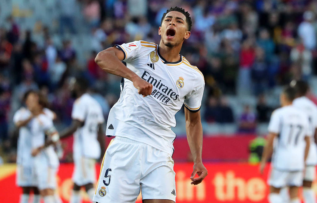 一场比赛踢两个位置？马丁心说：“小意思～”（一战两岗？马丁笑言：小菜一碟）