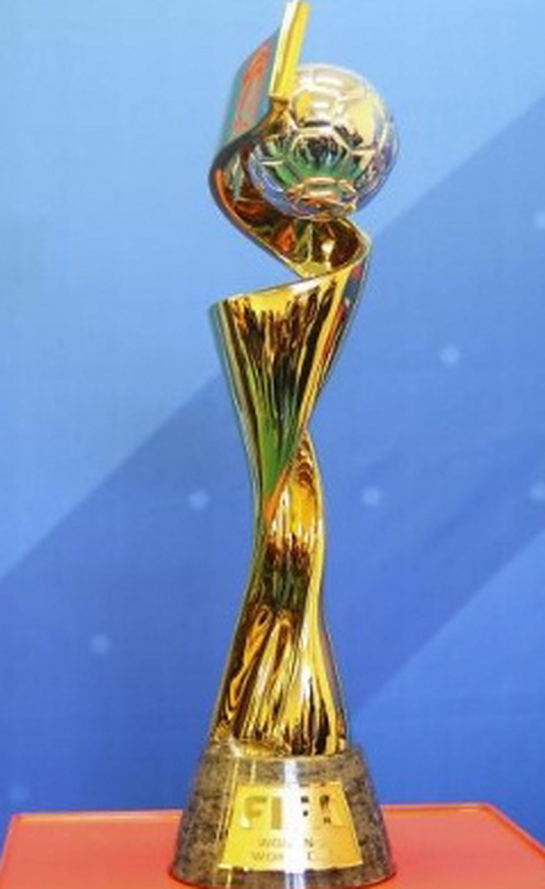 科瓦奇：我不是阿德耶米的父亲，需把精力放在联赛上（科瓦奇：我不是阿德耶米的家长，球队应将重心放在联赛）