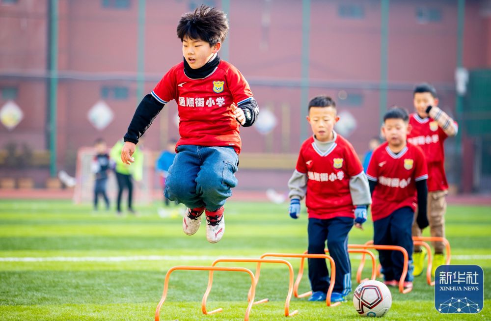 0-1爆冷出局！西甲劲旅西班牙人遭低级别球队淘汰，无缘国王杯第三轮（国王杯爆冷！西甲劲旅西班牙人0-1负低级别对手，无缘第三轮）