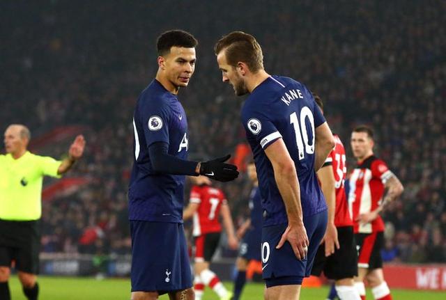 未能与武磊同场竞技，梅伦多夏窗加盟球队，13场贡献1球1助攻（与武磊错过同场，梅伦多夏窗来投，13战1球1助）