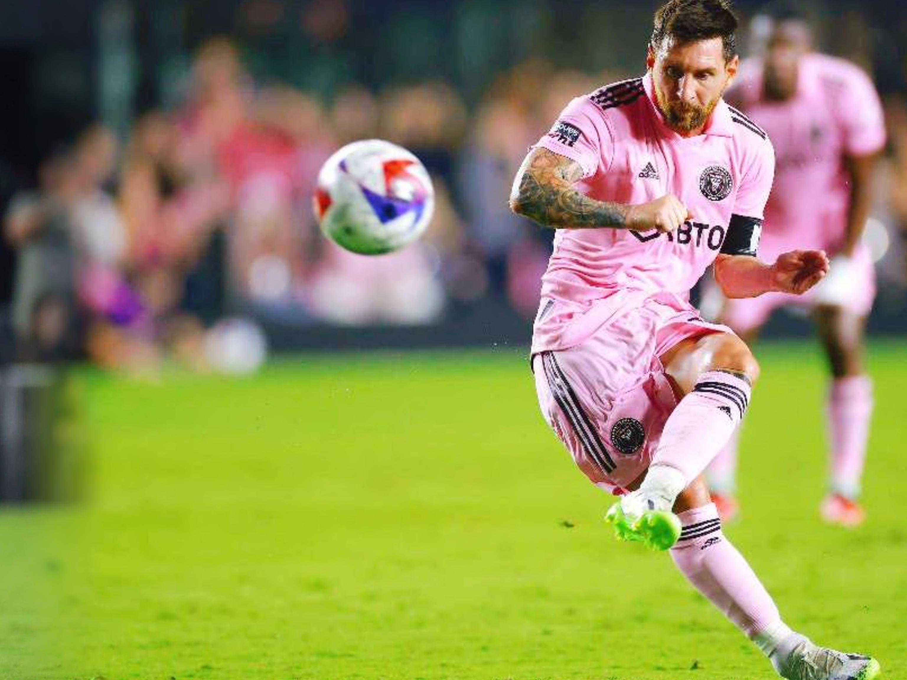 布里兰魔鬼主场誓破江原FC 定位球成胜负手（魔鬼主场布里兰欲斩江原FC，定位球或定胜负）