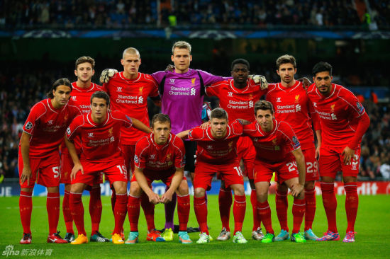 后卫关键拦截，守住关键领先（后卫致命抢断，稳住领先优势）