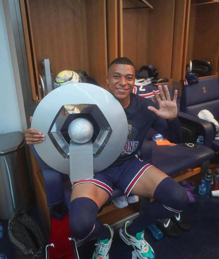 天津日报：联赛收官战将有约3000名申花球迷到天津观战助威