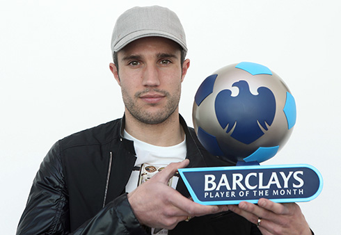 蒙特雷教练：拉莫斯的未来？他现在专注于赢得联赛冠军（蒙特雷主帅：拉莫斯未来未定，当下专注联赛夺冠）